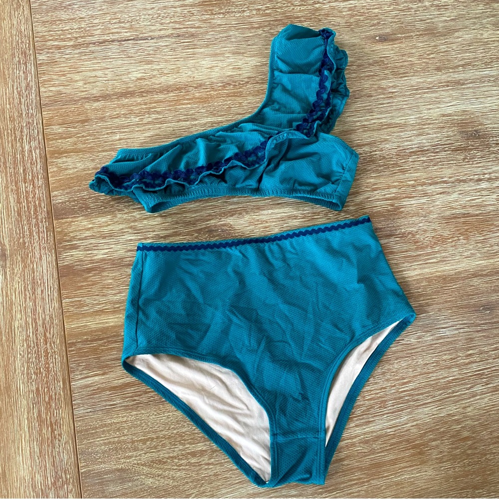 J. Crew Women’s Green One-Shoulder Ruffle Bikini Top & High-Waisted Bottom